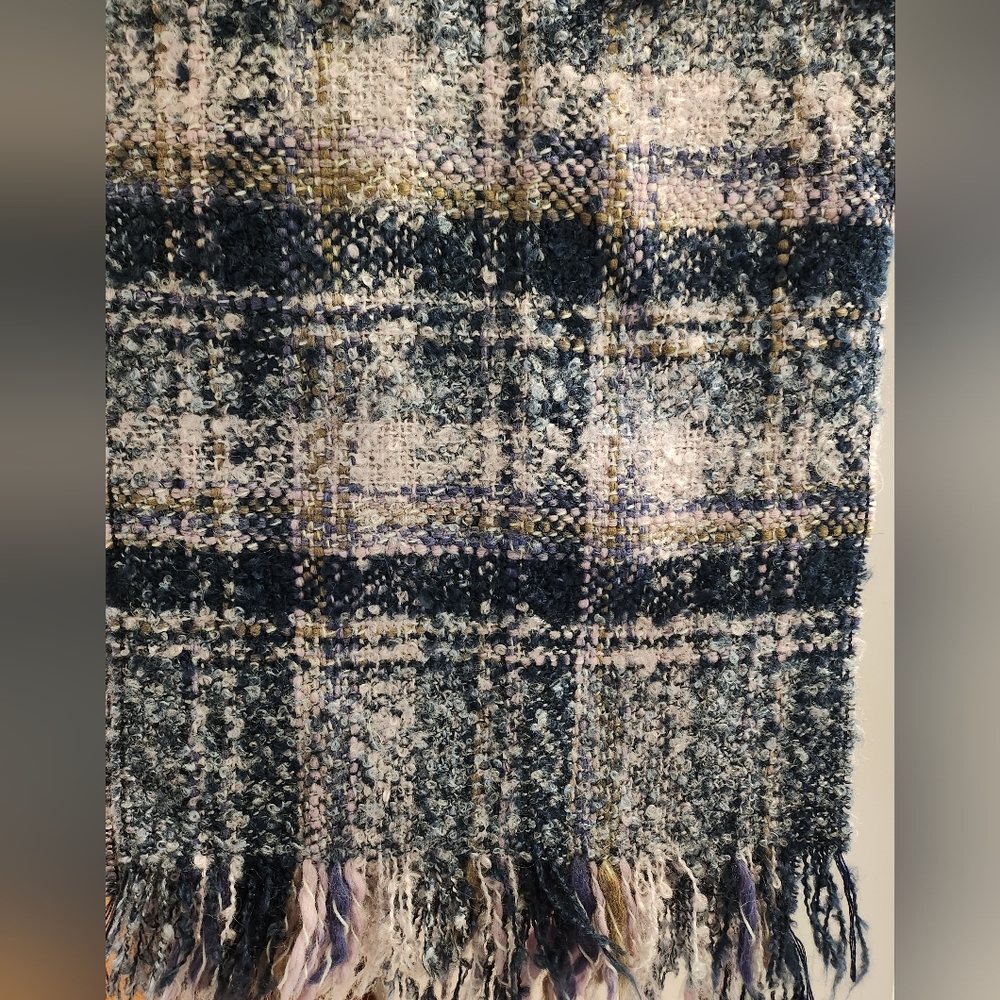 100% Viscose Scarf, Preloved